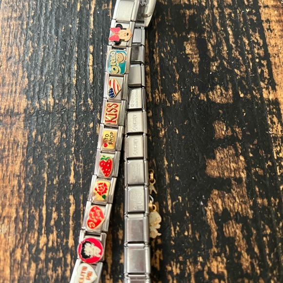 Mudd Watch with Italian charms. - Picture 3 of 4